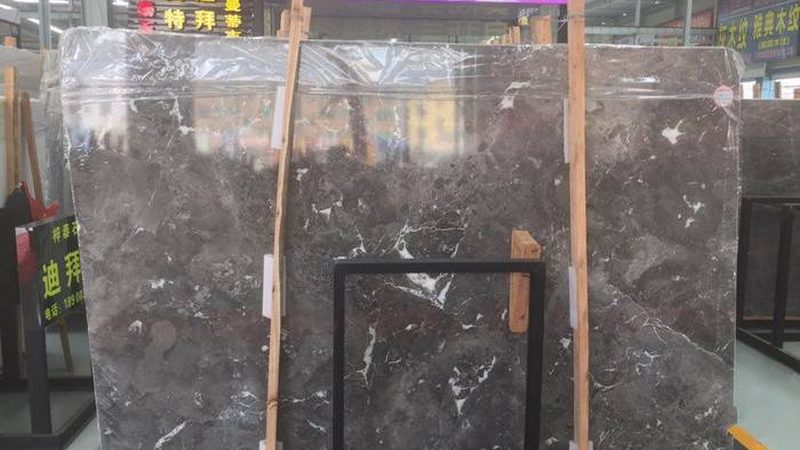 天然石材与人造石材：批发市场中的品质抉择