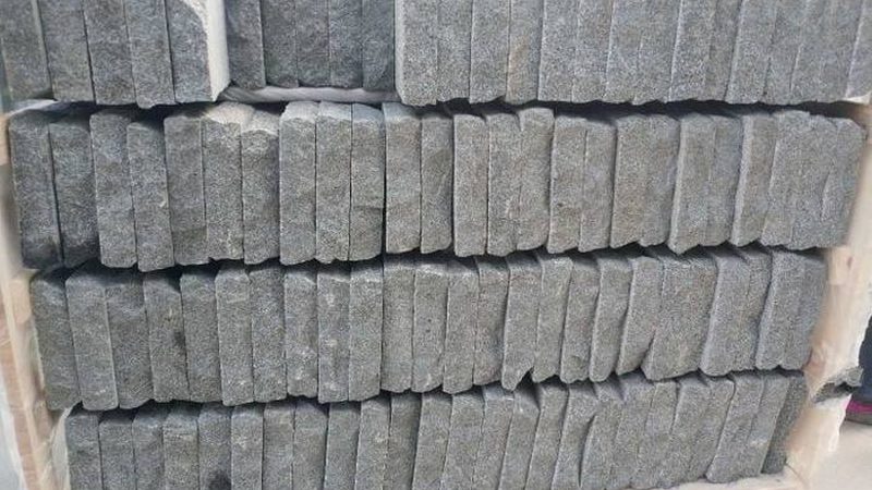 石材马赛克背景墙：批发报价背后的考量因素